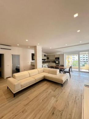 SeaSide 2BR Apartment